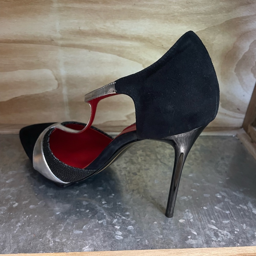 Womens Heels - Picture 3 of 3